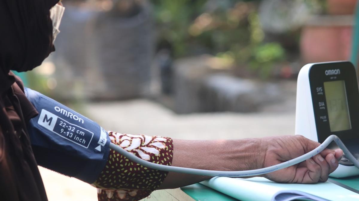 قان بېسىمى يۇقىرى ياشلار يۈرەك ۋە بۆرەك كېسىلىگە گىرىپتار بولۇش تېخىمۇ يۇقىرى خەتىرىگە دۇچ كەلمەكتە