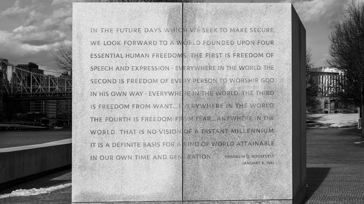نېمە ئۈچۈن شى جىنپىڭ ئۆزىنىڭ ئەڭ يۇقىرى دەرىجىلىك ئەمەلدارلىرىنى ئاجىزلاشتۇرۇۋاتىدۇ؟