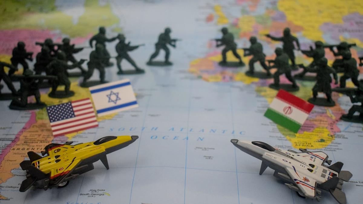 نېمە ئۈچۈن خىتاي ئىراننى ئامېرىكانىڭ ئۇرۇشنى ئاخىرلاشتۇرۇش تەلەپلىرىنى قوبۇل قىلىشقا قىستىمايدۇ؟