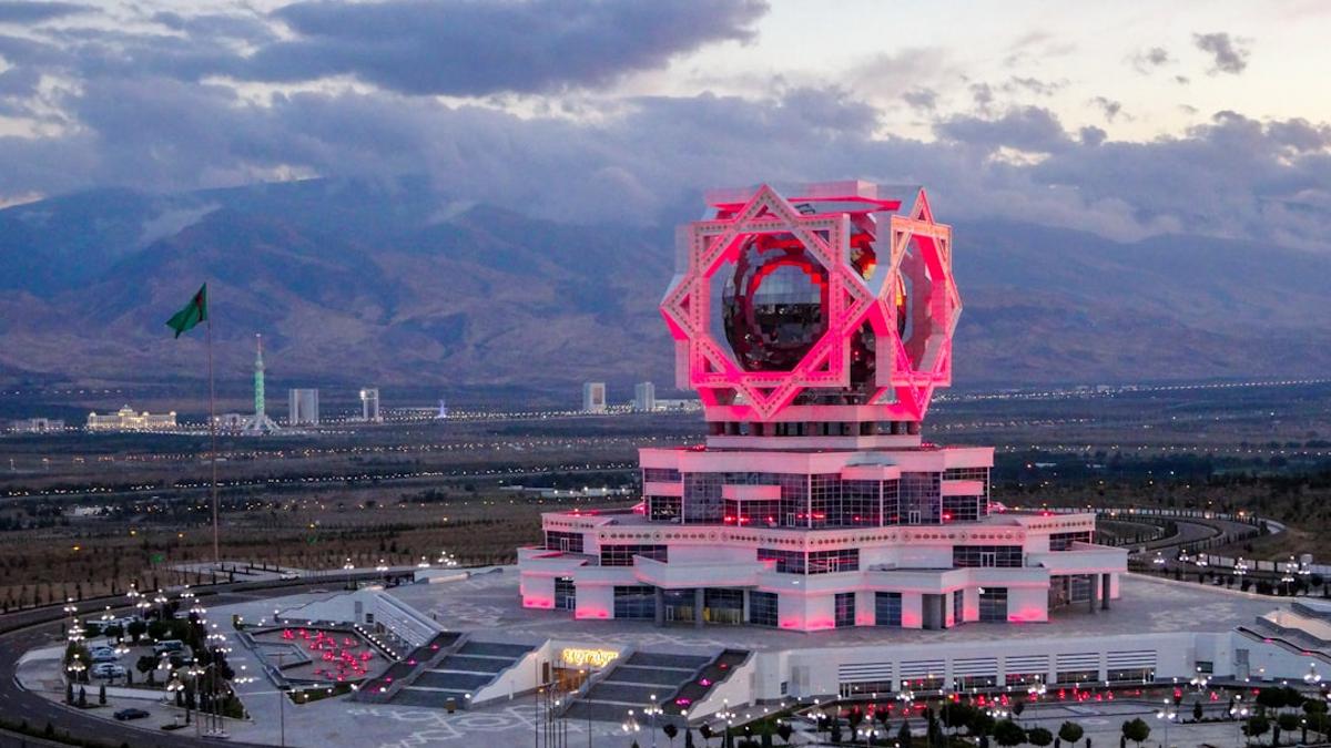 تۈركمەنىستاندا پاسخا بايرىمى يىغىلىشلىرى جەريانىدا ئونلىغان كىشى تۇتقۇن قىلىندى.