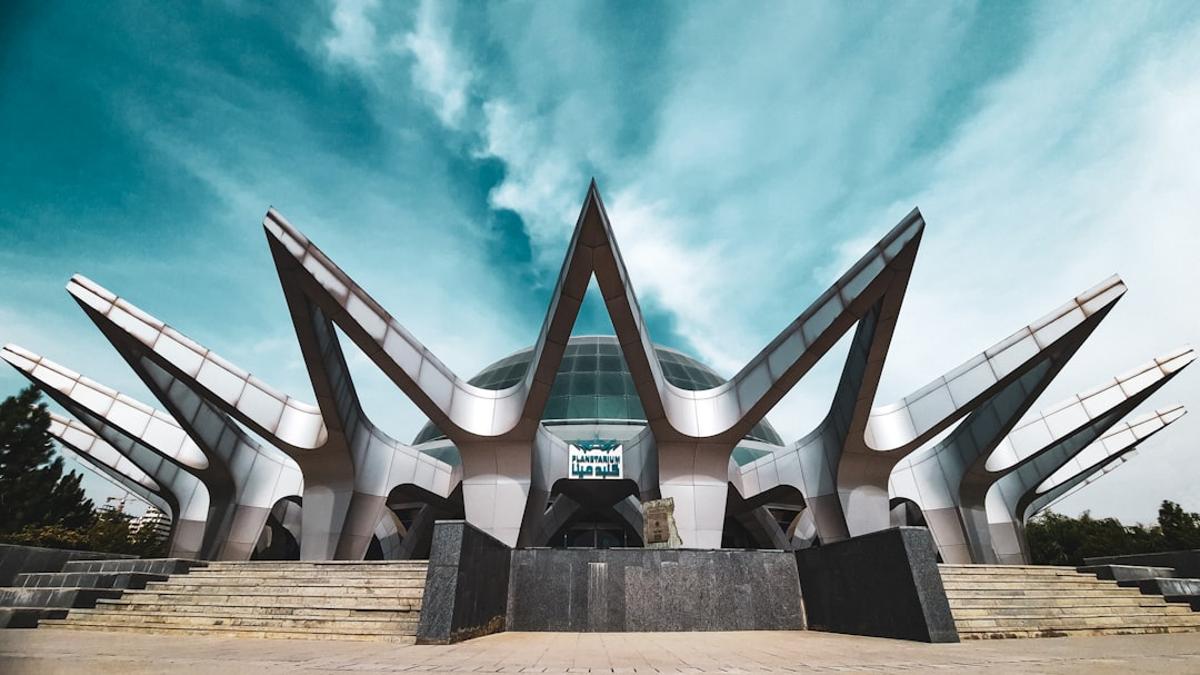 دىنىي پېشەۋالار دەۋرىدىن كېيىنكى ئىرانغا ۋەكىللىك قىلغۇچى كىشى