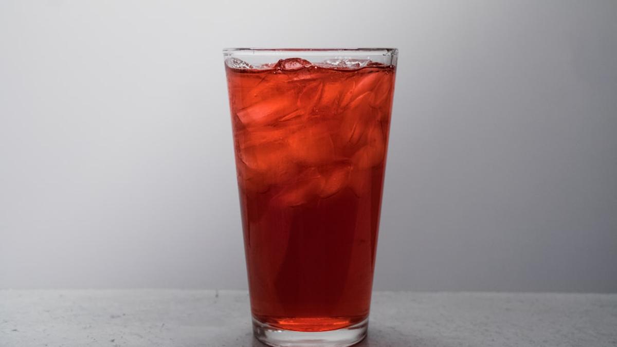 كومبۇچا تەركىبىدىكى چاي پەقەت تەمىنىلا ئۆزگەرتىپ قالمايدۇ