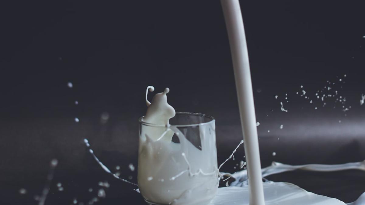 كۆپىنچە ئەرلەر سۈت مەھسۇلاتلىرىنى ئىستېمال قىلىشنىڭ پروستات راكى خەۋپى بىلەن باغلىنىشلىق ئىكەنلىكىدىن خەۋەرسىز