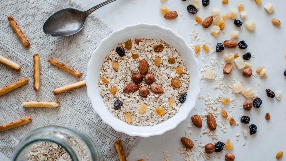 يۈرەك كېسىلى خەۋپىنى تۆۋەنلىتىش ئۈچۈن يېتەرلىك دەرىجىدە پۈتۈن دانلىق يېمەكلىكلەرنى ئىستېمال قىلىۋاتامسىز؟